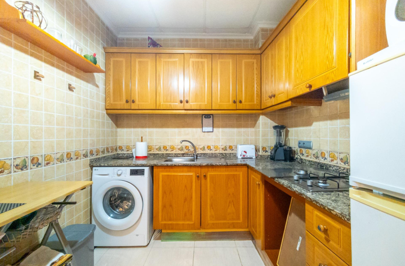 Resale - Apartment / flat - Torrevieja - Centro