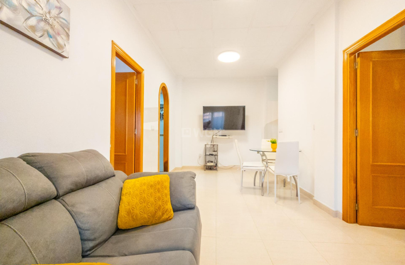 Resale - Apartment / flat - Torrevieja - Centro