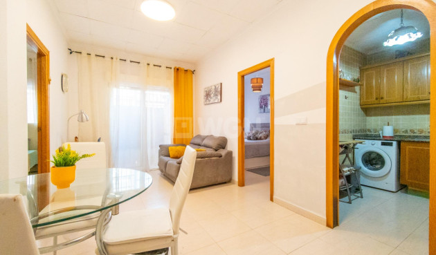 Resale - Apartment / flat - Torrevieja - Centro