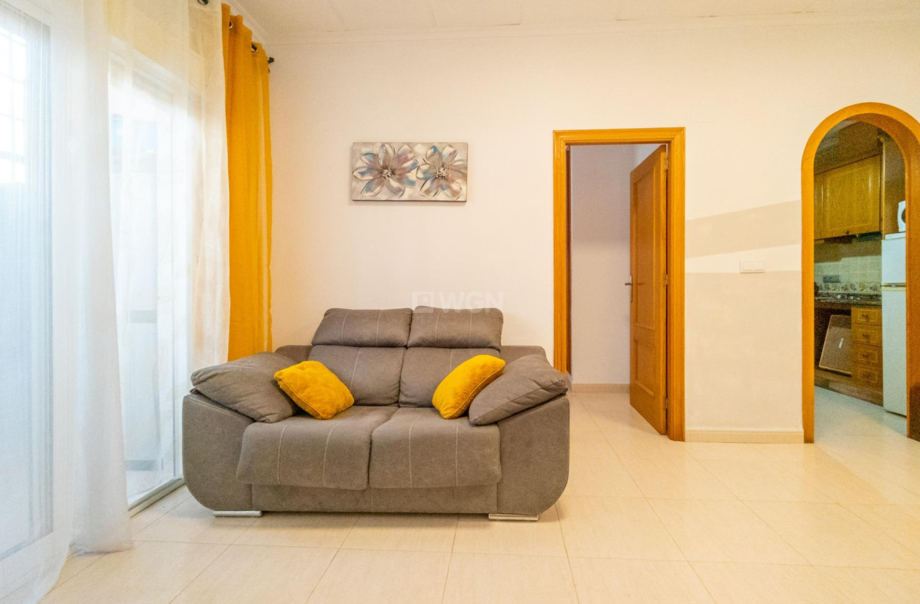 Resale - Apartment / flat - Torrevieja - Centro
