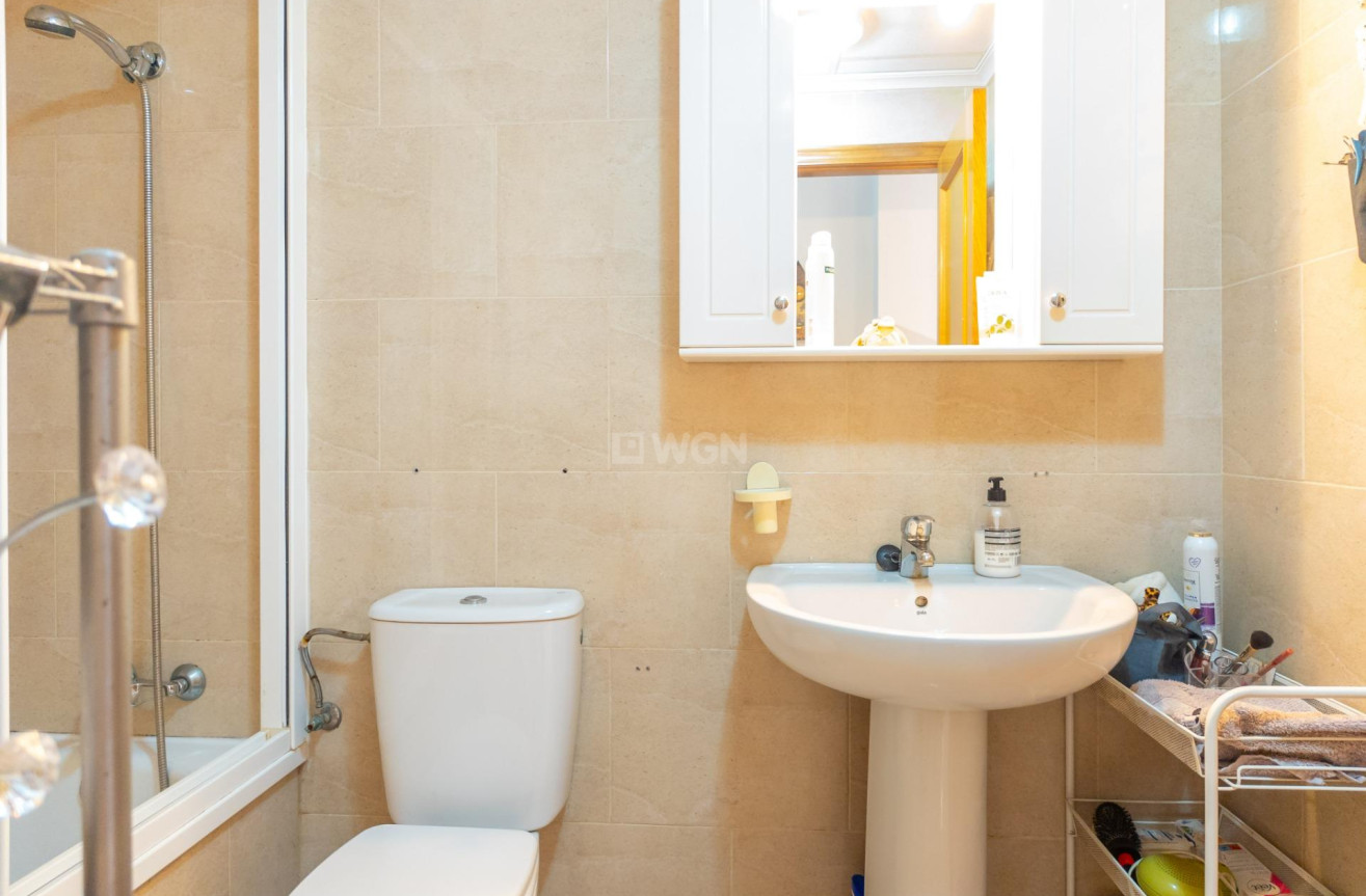 Resale - Apartment / flat - Torrevieja - Centro