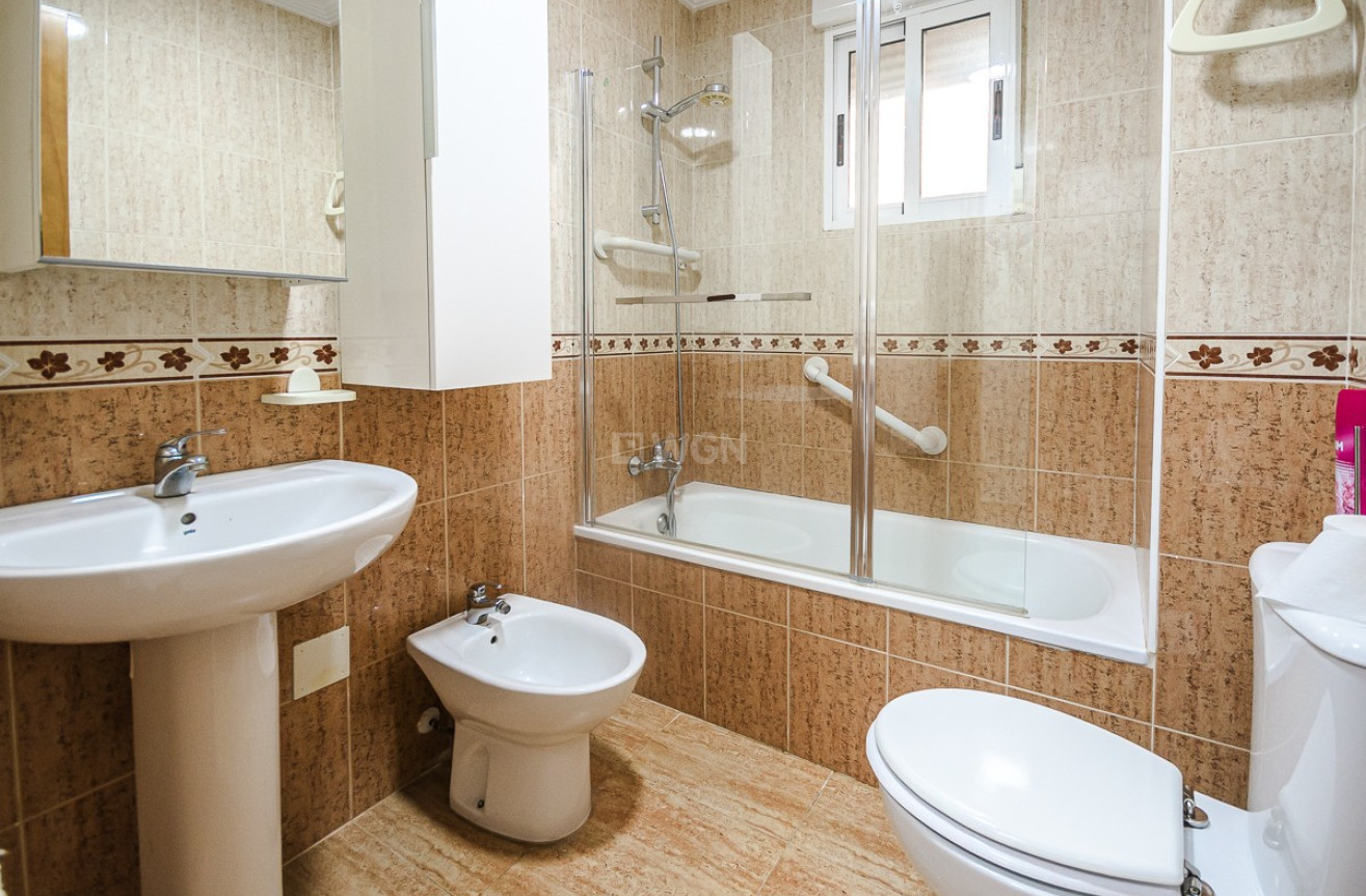 Odsprzedaż - Mieszkanie w bloku - Orihuela Costa - Costa Blanca