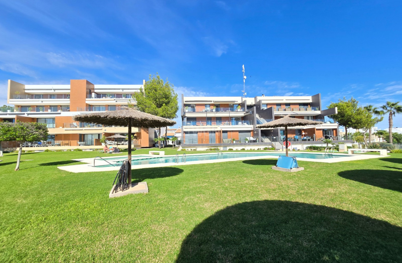 Resale - Apartment / flat - Orihuela Costa - Costa Blanca