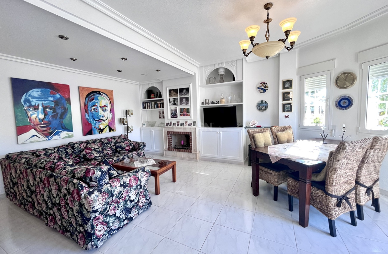 Reventa - Villa - La Zenia - Costa Blanca