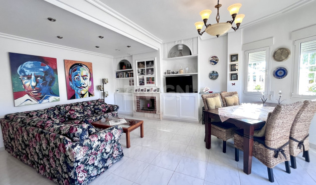 Reventa - Villa - La Zenia - Costa Blanca