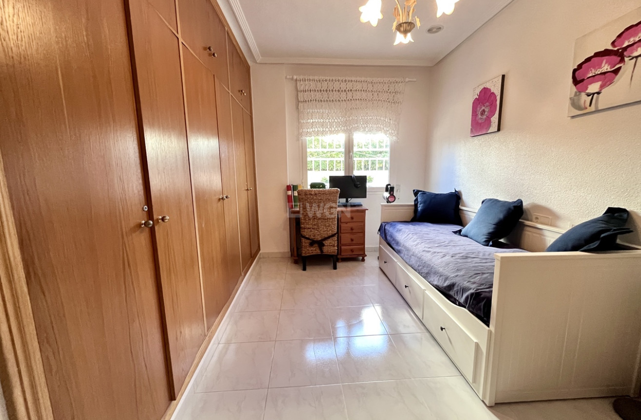 Reventa - Villa - La Zenia - Costa Blanca