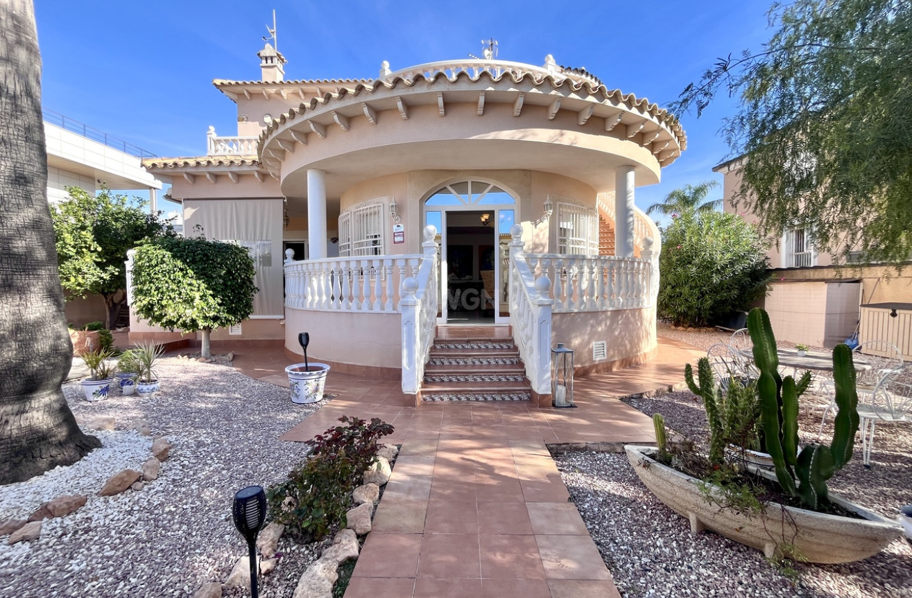 Reventa - Villa - La Zenia - Costa Blanca