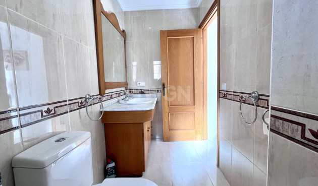 Reventa - Villa - La Zenia - Costa Blanca