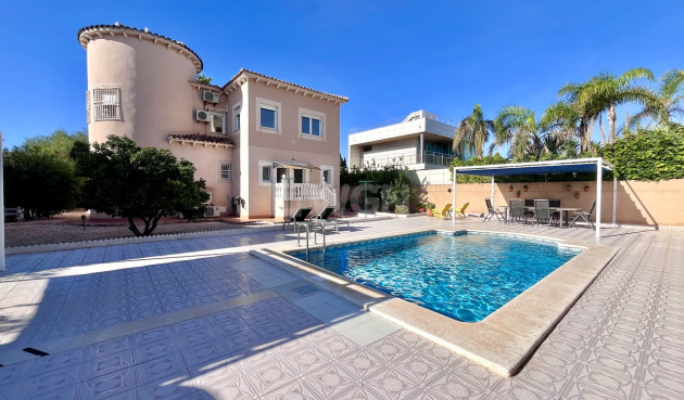 Reventa - Villa - La Zenia - Costa Blanca