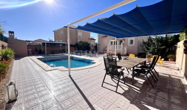 Reventa - Villa - La Zenia - Costa Blanca