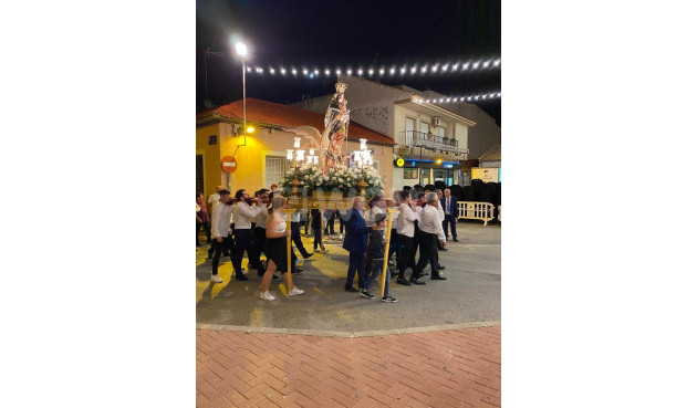 Odsprzedaż - Mieszkanie w bloku - Sucina - Inland