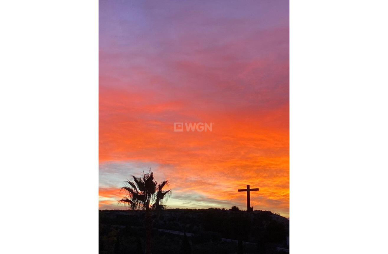 Odsprzedaż - Mieszkanie w bloku - Sucina - Inland