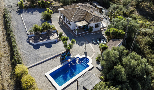 Odsprzedaż - Villa - Alcaucín - Inland