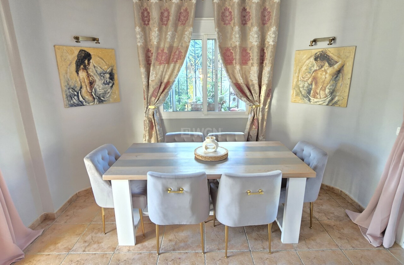 Odsprzedaż - Villa - Alcaucín - Inland