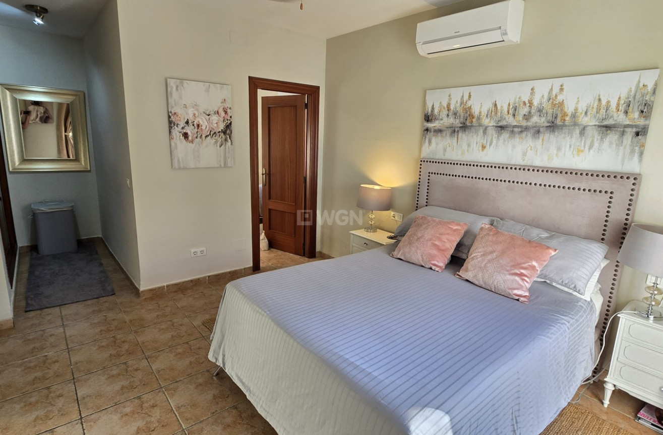 Odsprzedaż - Villa - Alcaucín - Inland