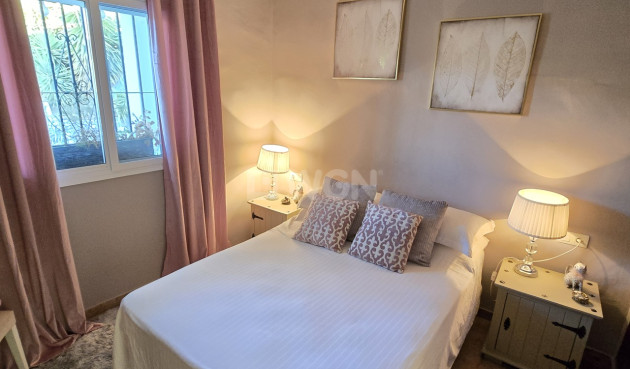 Odsprzedaż - Villa - Alcaucín - Inland