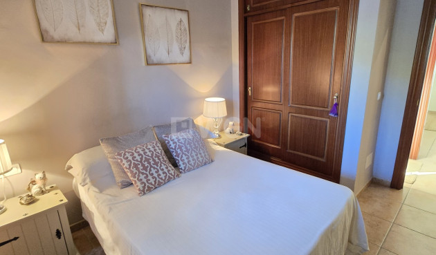 Odsprzedaż - Villa - Alcaucín - Inland