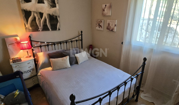 Odsprzedaż - Villa - Alcaucín - Inland