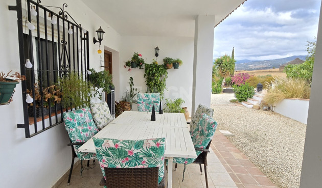 Odsprzedaż - Villa - Alcaucín - Inland