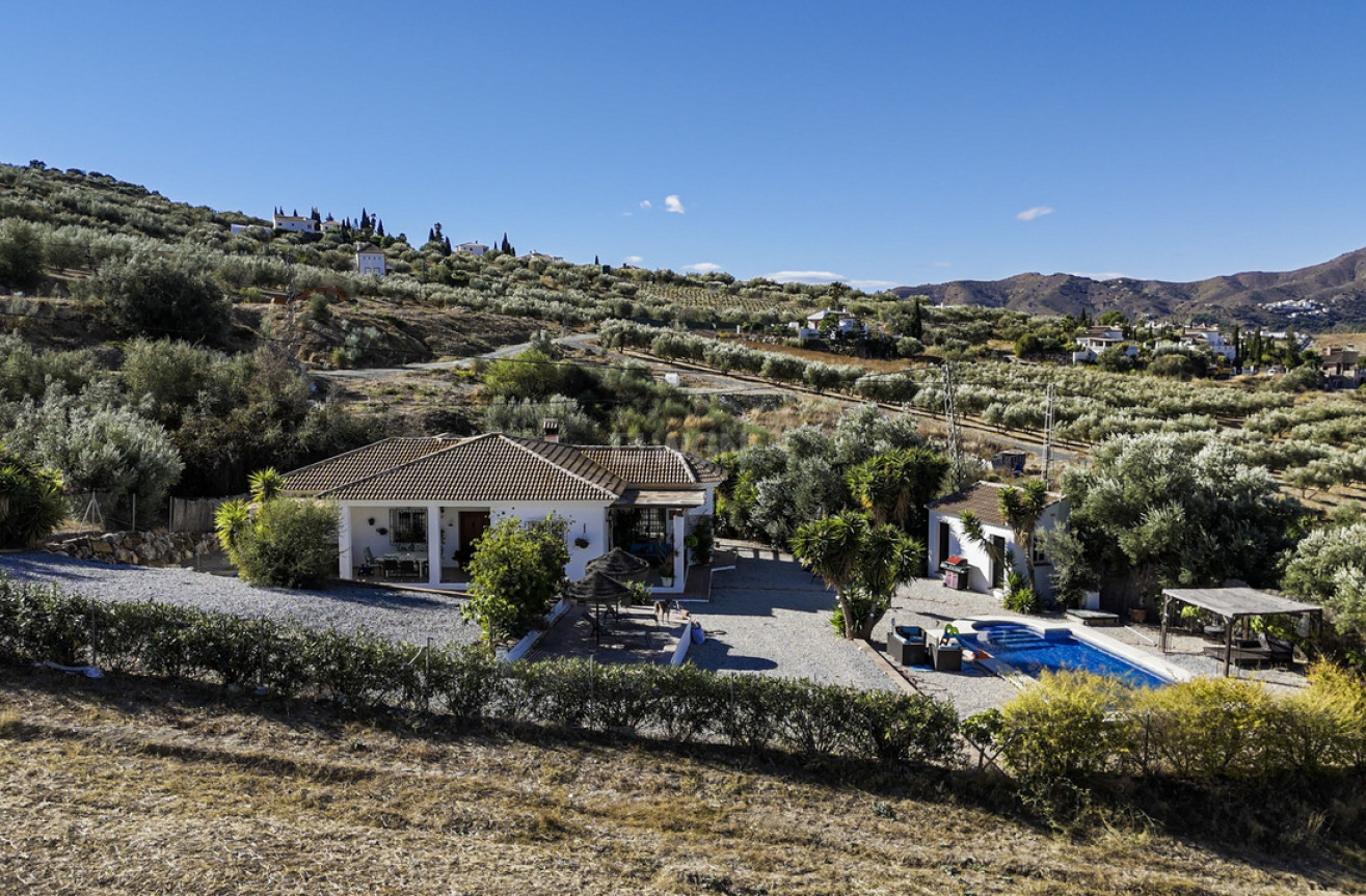 Odsprzedaż - Villa - Alcaucín - Inland