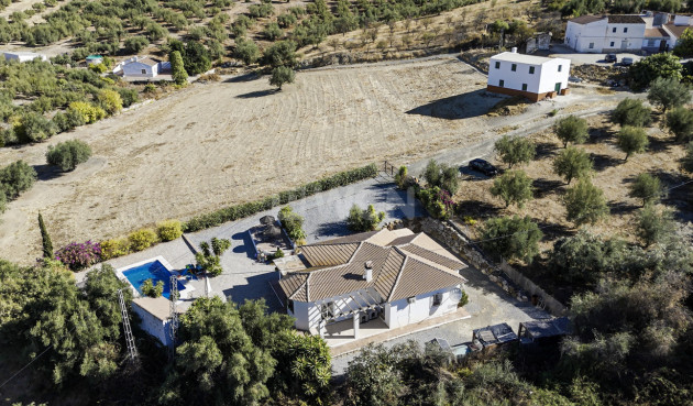 Odsprzedaż - Villa - Alcaucín - Inland