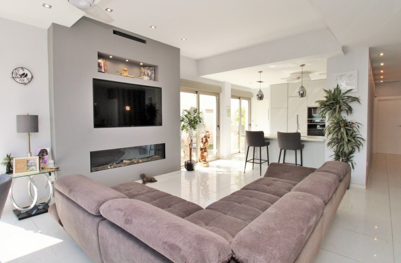 Resale - Villa - Villamartin - Costa Blanca