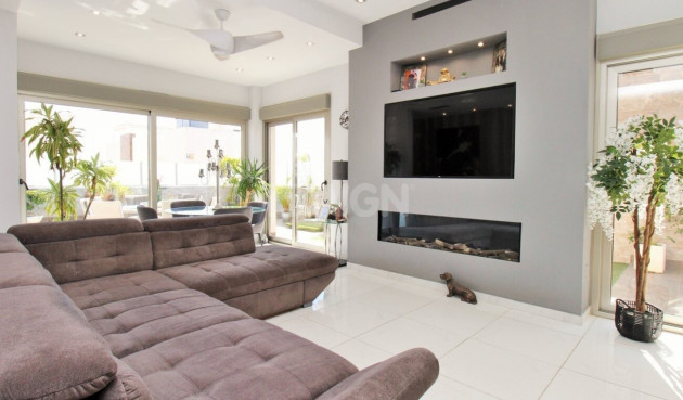 Resale - Villa - Villamartin - Costa Blanca