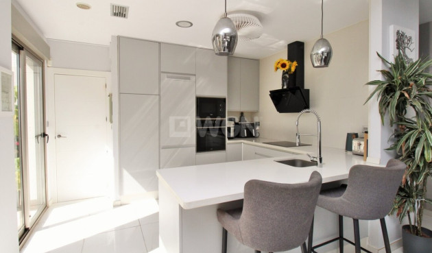 Resale - Villa - Villamartin - Costa Blanca