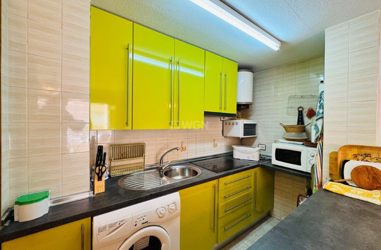 Resale - Apartment / flat - La Mata - Costa Blanca