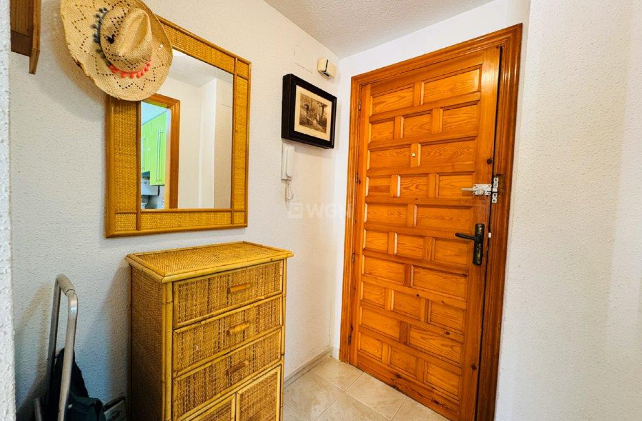 Resale - Apartment / flat - La Mata - Costa Blanca