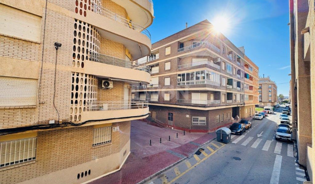 Resale - Apartment / flat - La Mata - Costa Blanca