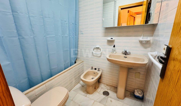 Resale - Apartment / flat - La Mata - Costa Blanca