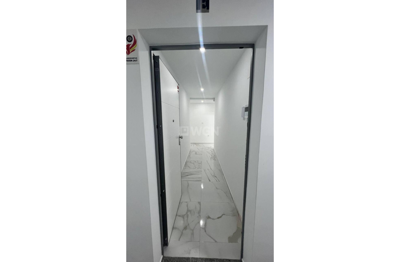 Resale - Apartment / flat - Torrevieja - PARQUE DE LAS NACIONES