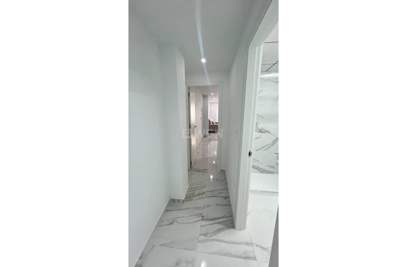 Resale - Apartment / flat - Torrevieja - PARQUE DE LAS NACIONES