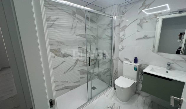 Resale - Apartment / flat - Torrevieja - PARQUE DE LAS NACIONES