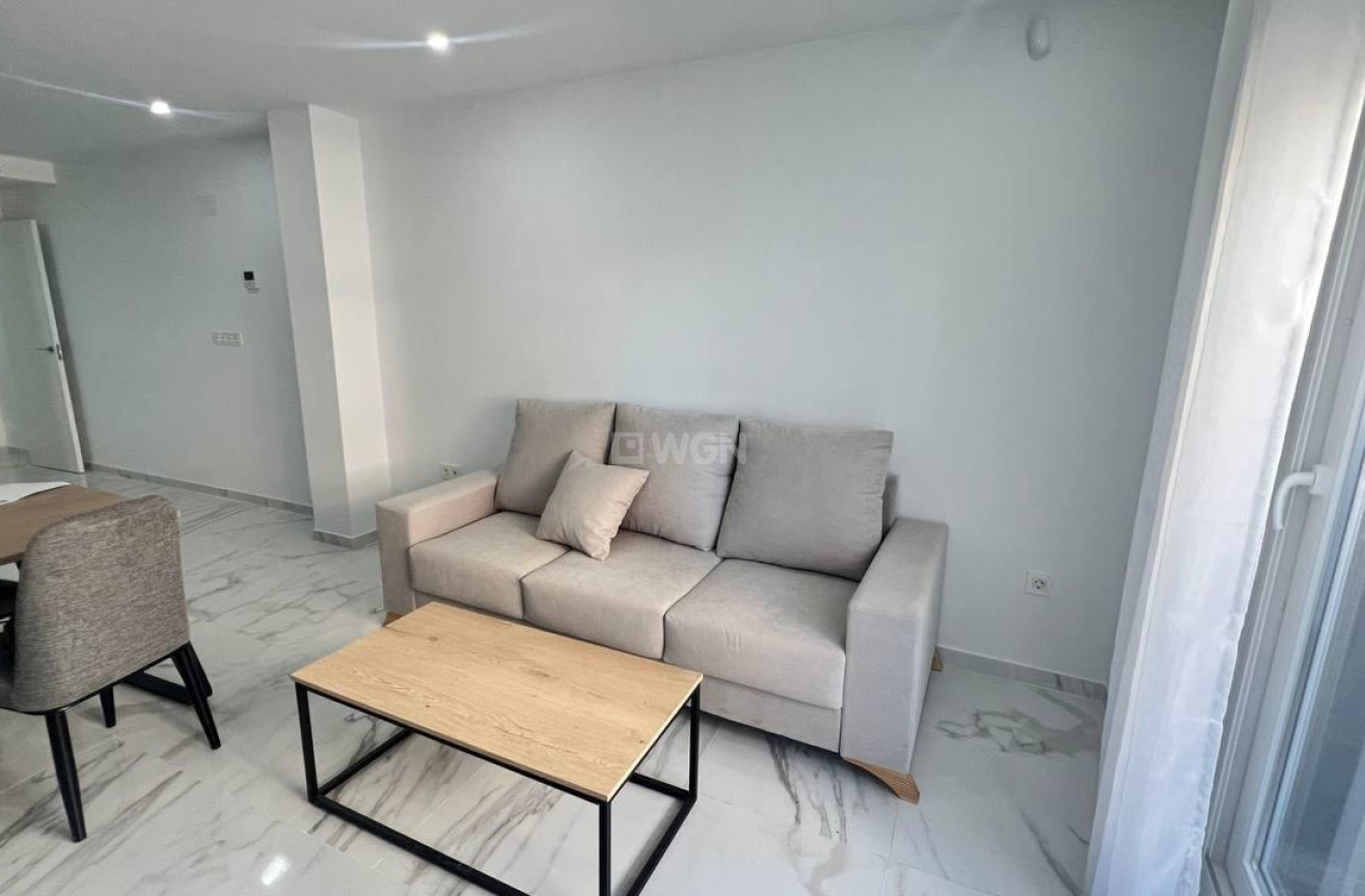 Resale - Apartment / flat - Torrevieja - PARQUE DE LAS NACIONES