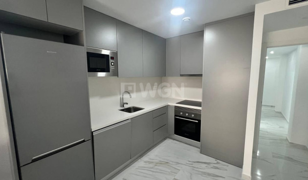 Resale - Apartment / flat - Torrevieja - PARQUE DE LAS NACIONES