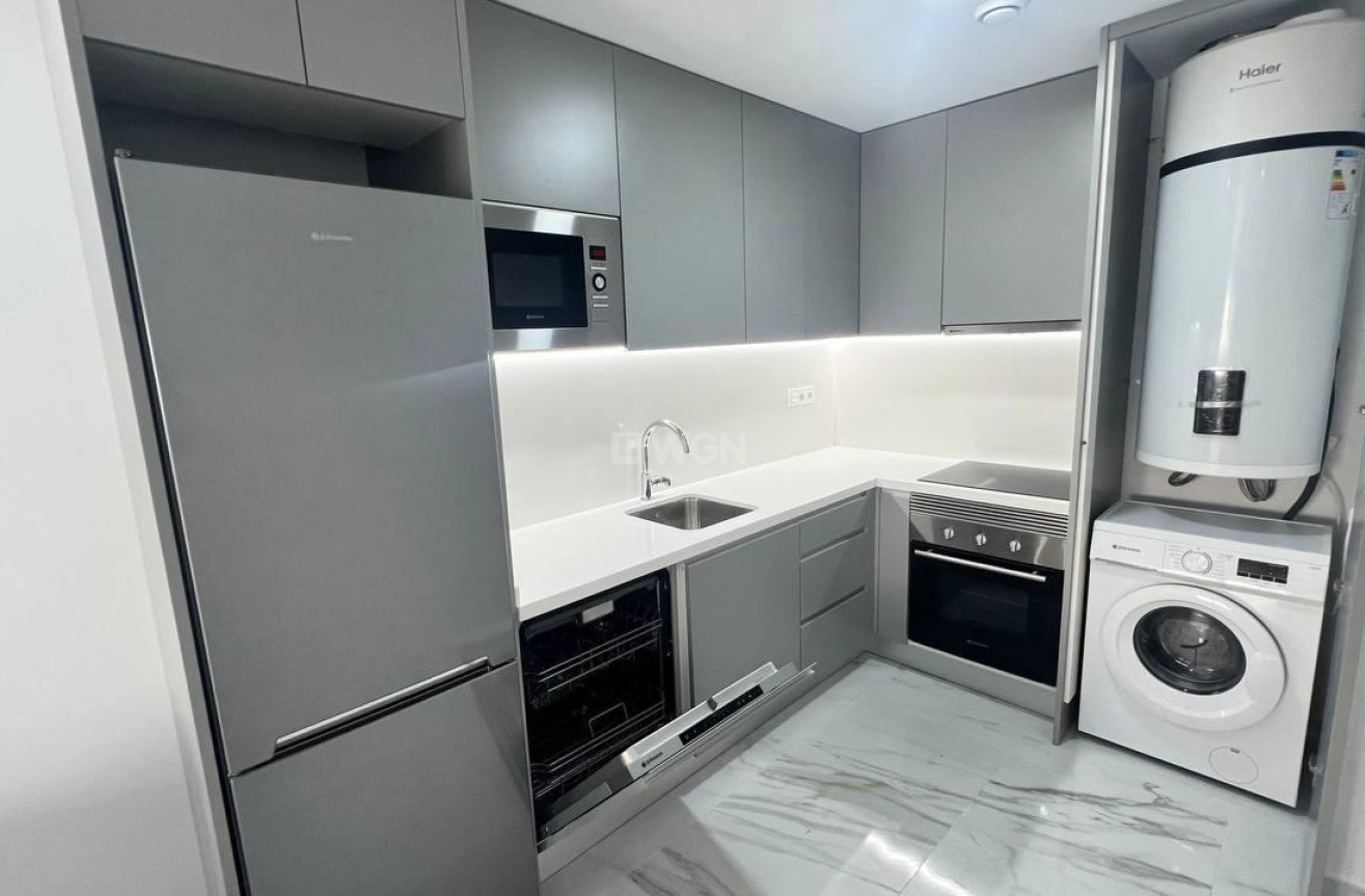 Resale - Apartment / flat - Torrevieja - PARQUE DE LAS NACIONES