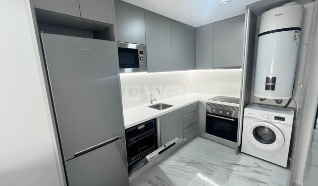 Resale - Apartment / flat - Torrevieja - PARQUE DE LAS NACIONES