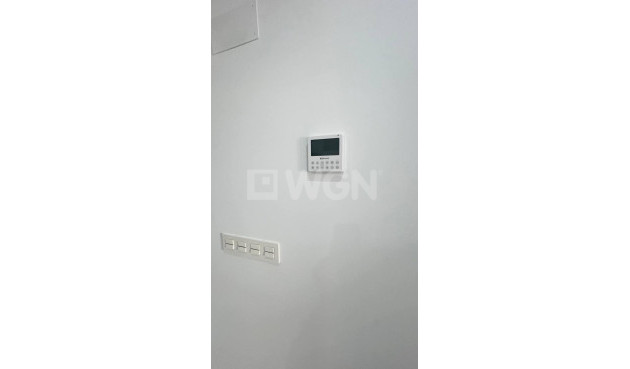 Resale - Apartment / flat - Torrevieja - PARQUE DE LAS NACIONES