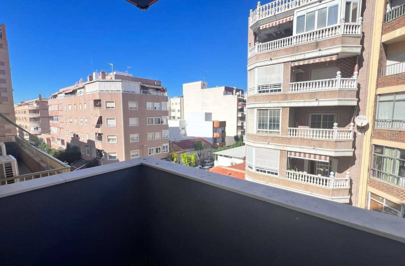 Resale - Apartment / flat - Torrevieja - PARQUE DE LAS NACIONES