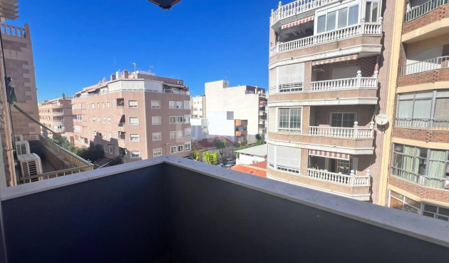 Resale - Apartment / flat - Torrevieja - PARQUE DE LAS NACIONES