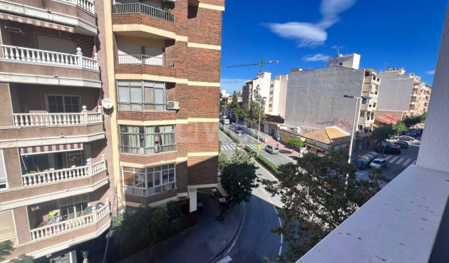 Resale - Apartment / flat - Torrevieja - PARQUE DE LAS NACIONES