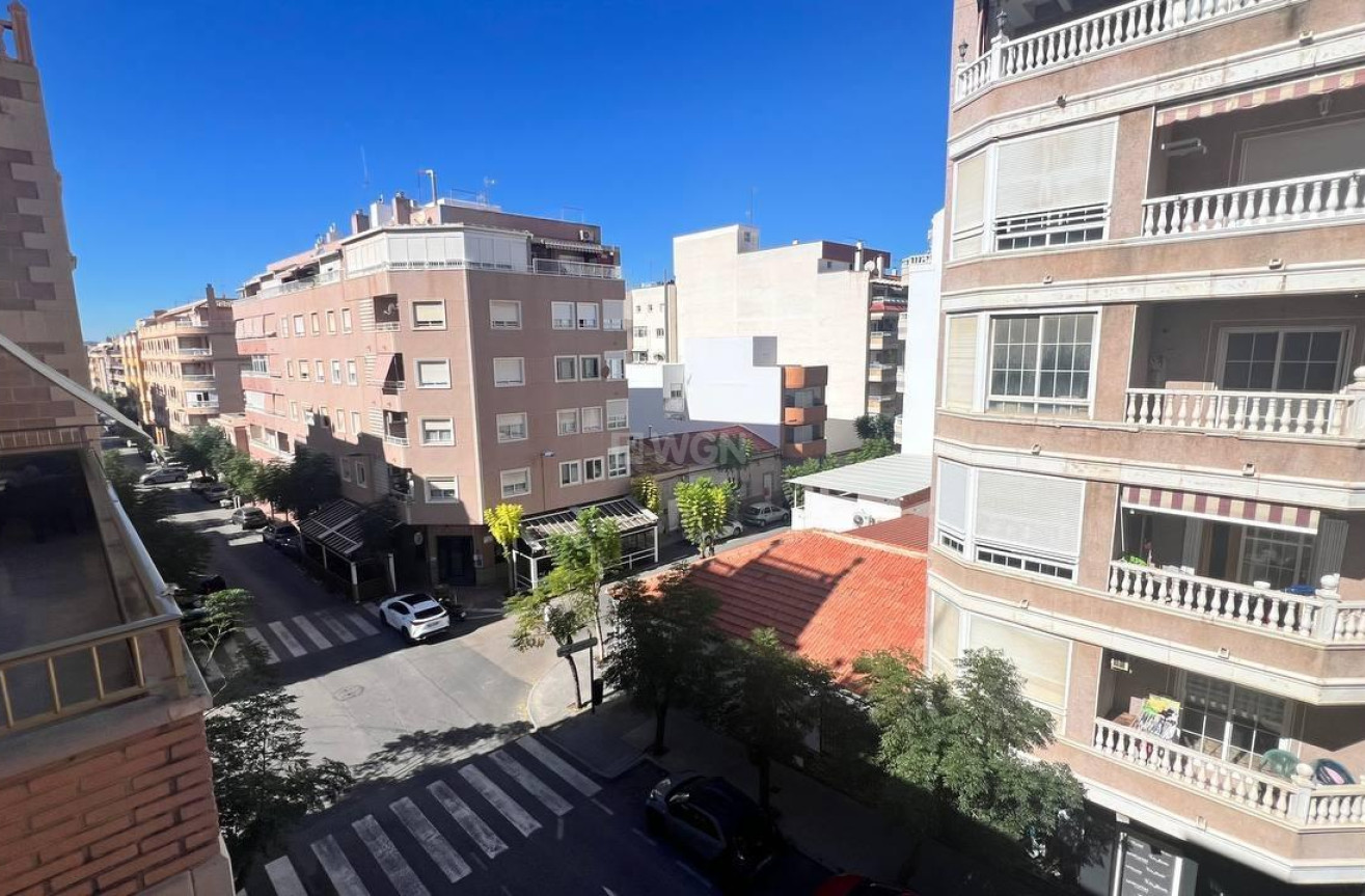 Resale - Apartment / flat - Torrevieja - PARQUE DE LAS NACIONES