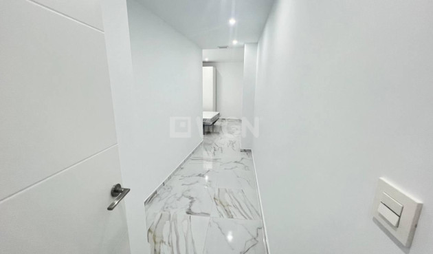 Resale - Apartment / flat - Torrevieja - PARQUE DE LAS NACIONES