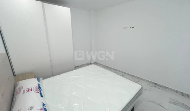 Resale - Apartment / flat - Torrevieja - PARQUE DE LAS NACIONES