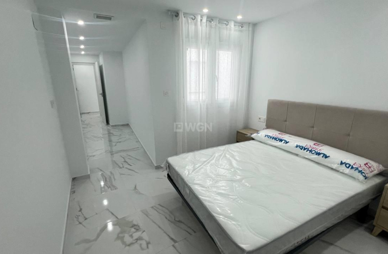 Resale - Apartment / flat - Torrevieja - PARQUE DE LAS NACIONES