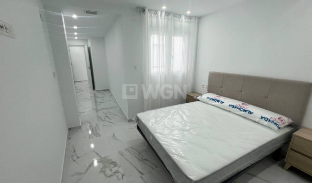 Resale - Apartment / flat - Torrevieja - PARQUE DE LAS NACIONES