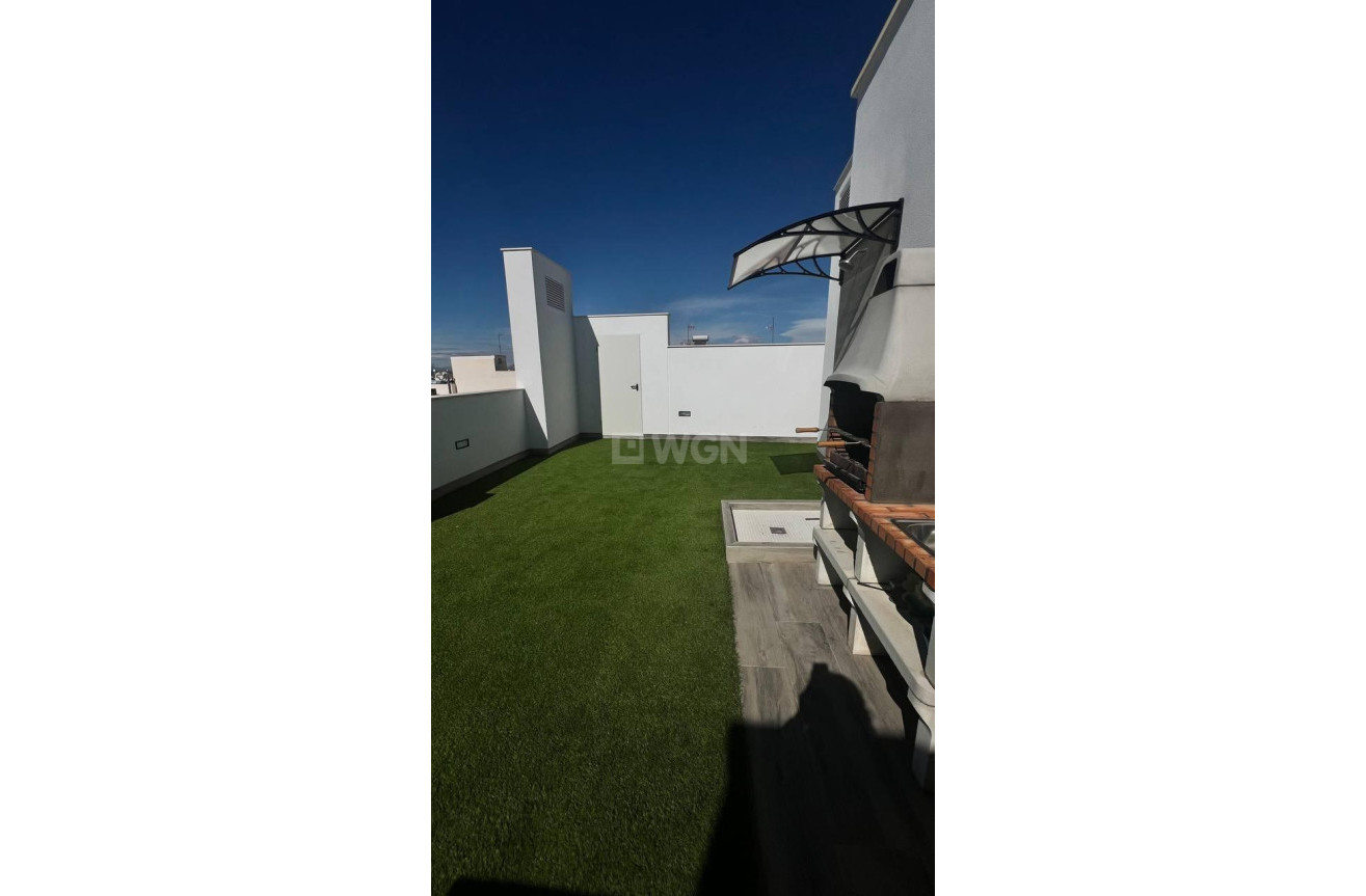 Resale - Apartment / flat - Torrevieja - PARQUE DE LAS NACIONES