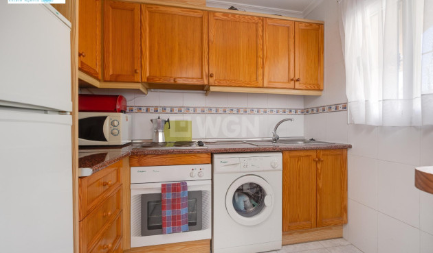 Resale - Villa - Torrevieja - aguas nuevas